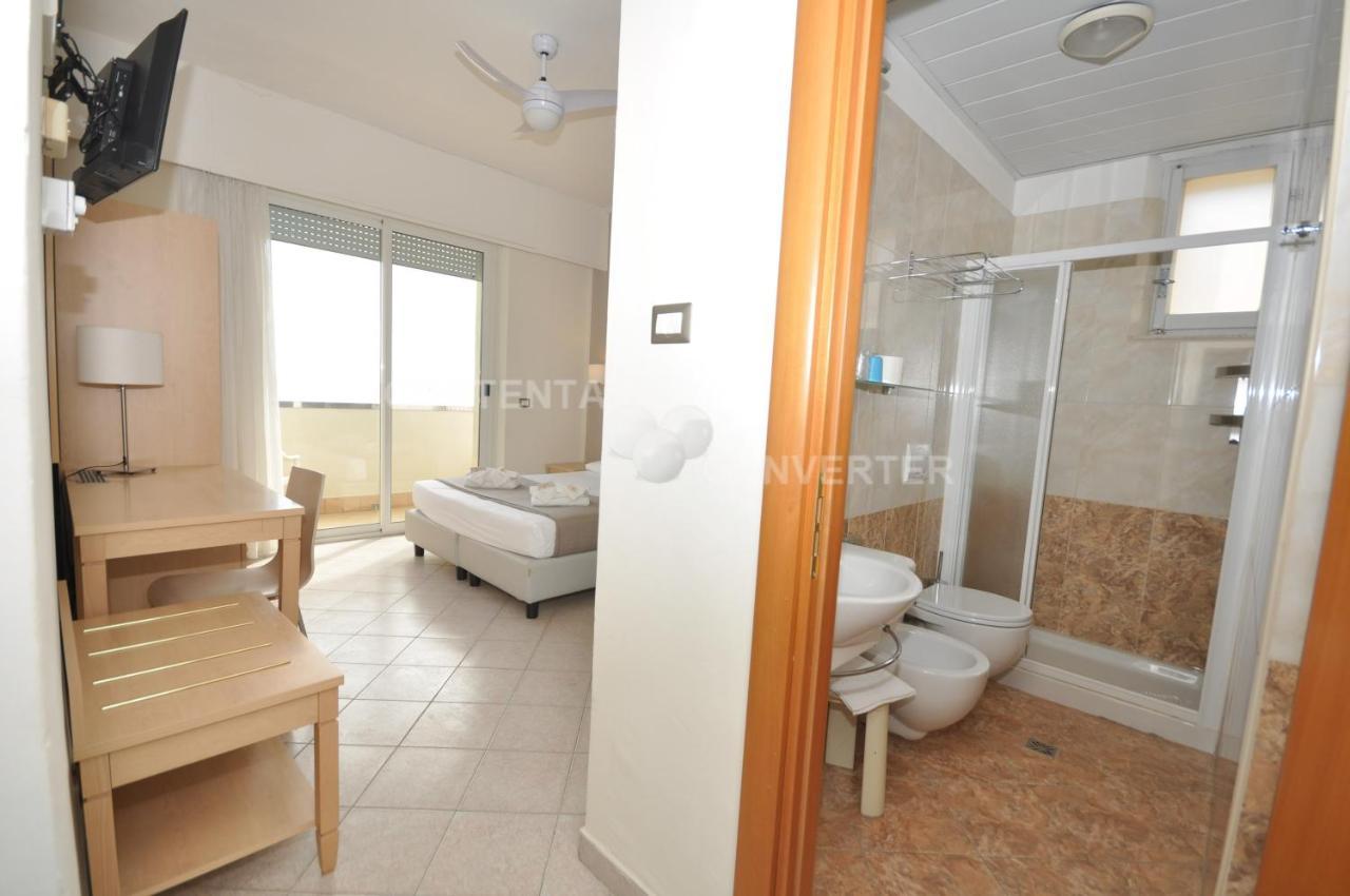 Hotel Adriatic&Beauty Ріміні Екстер'єр фото